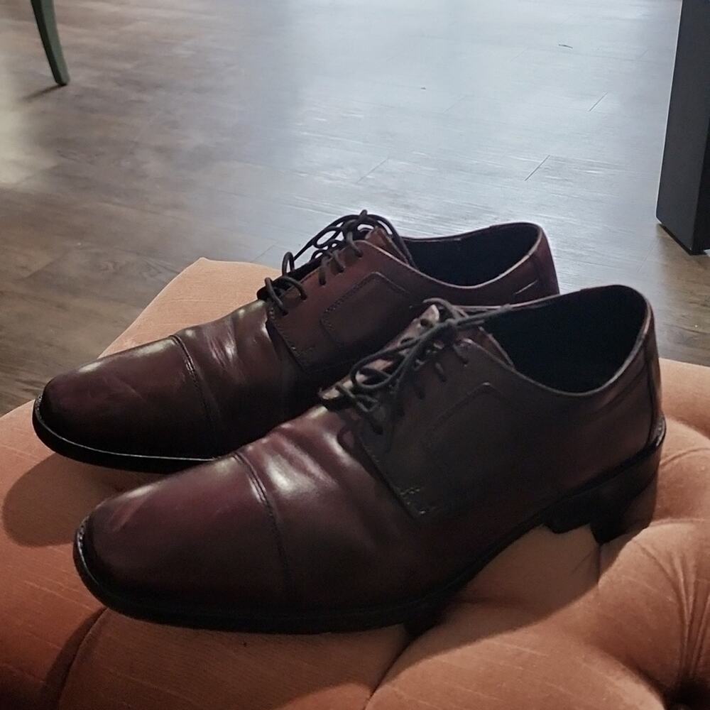 JOHNSTON & MURPHY MENS LEATHER BURGUNDY OXFORDS SIZE 11 MADE IN INDIA